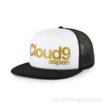 Gorra trucker de espuma con logo estampado